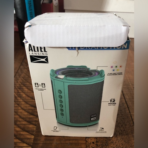 Altec Lansing HydraMotion Everything Proof Wireless Speaker in Mint Green - Picture 7 of 9